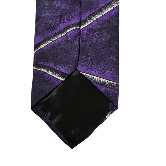 Looney Tunes 1992 Wile E Coyote Road Runner Basketball Cartoon Necktie Novelty - Picture 5 of 7